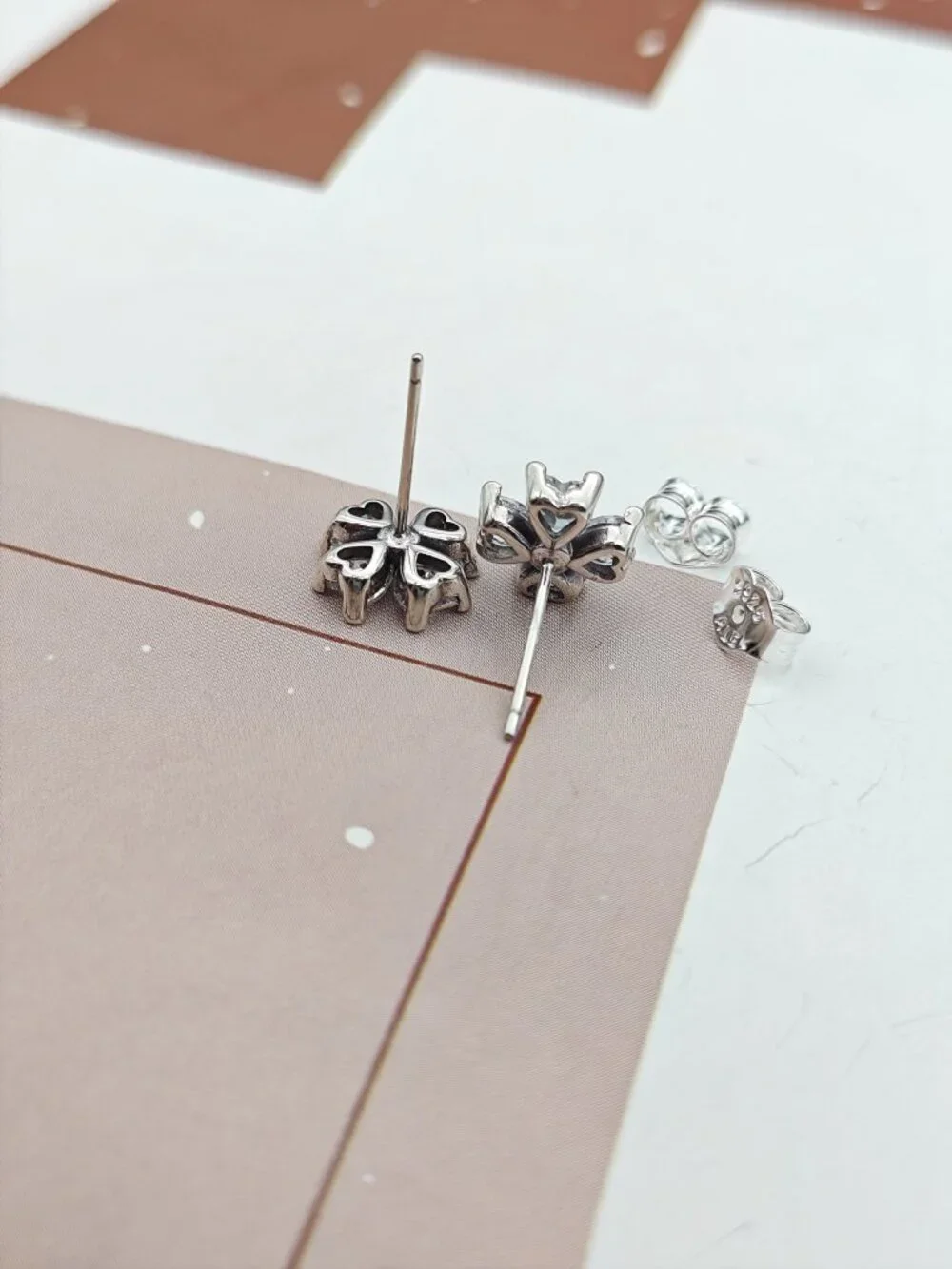 Pandora Sparkling Lucky Clover Stud Earrings